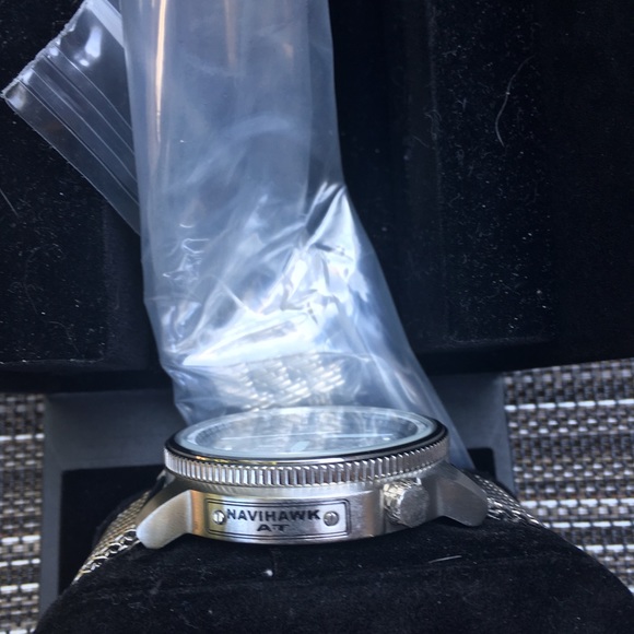 Citizen watch...only worn a hand full of times. - Picture 5 of 5